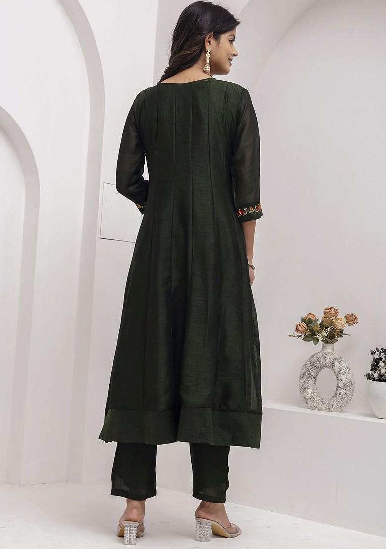 Green Floral Embroidered Poly Blend Kurta Set