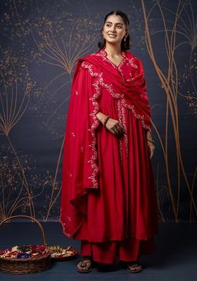 Pink Floral Embroidered Poly Blend Kurta Set