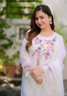 White Embroidered Georgette Kurta Set