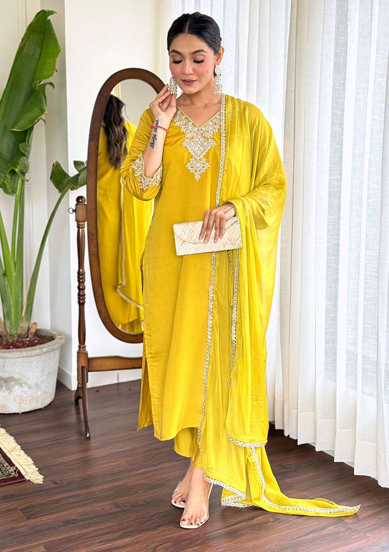Yellow Embroidered Chanderi Pakistani Suit Set - Indya