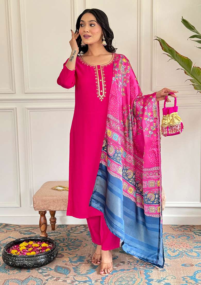 Red Embroidered Viscose Kurta Set - Indya