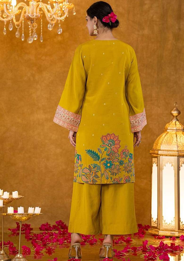 Green Embroidered Poly Straight Kurta Set - Indya