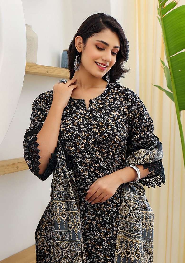 Black Printed Cotton Pakistani Suit Set - Indya