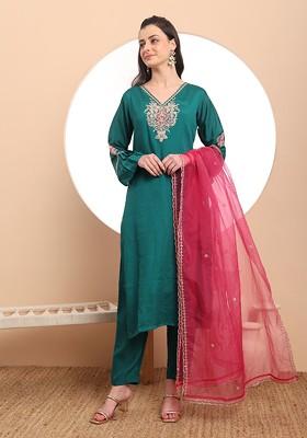 Green Embroidered Poly Blend Kurta Set
