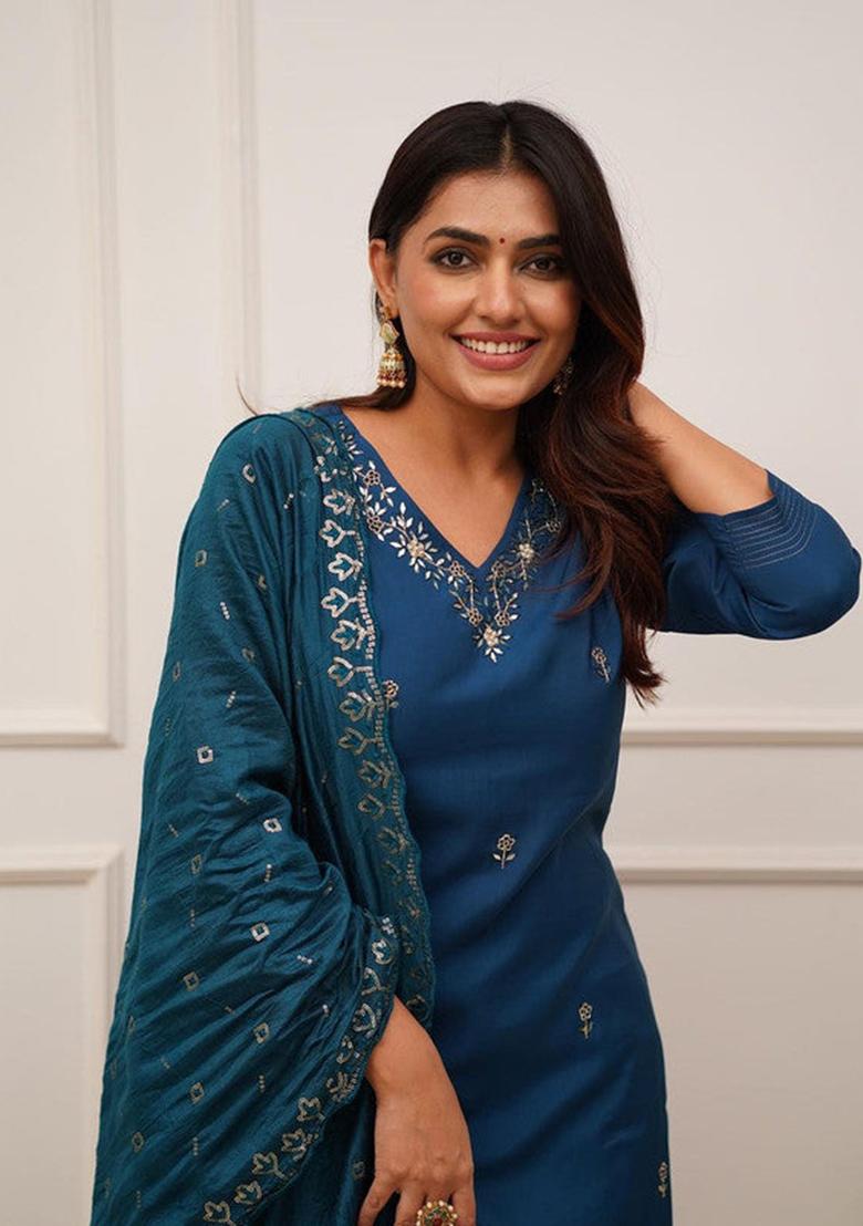 Blue Embroidered Viscose Kurta Set
