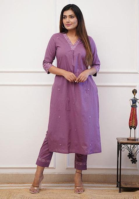 Women Lavender Rayon Kurta Set With Dupatta Embroidery Work