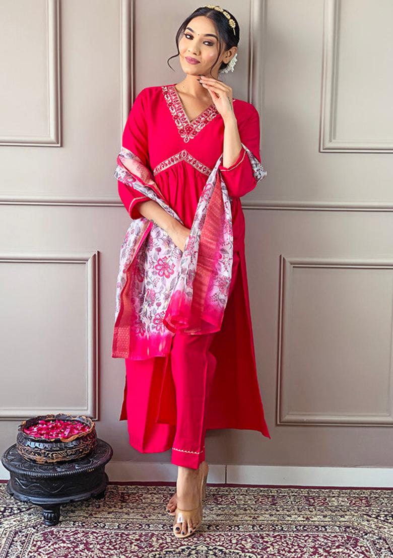 Gajari Embroidered Viscose Kurta Set