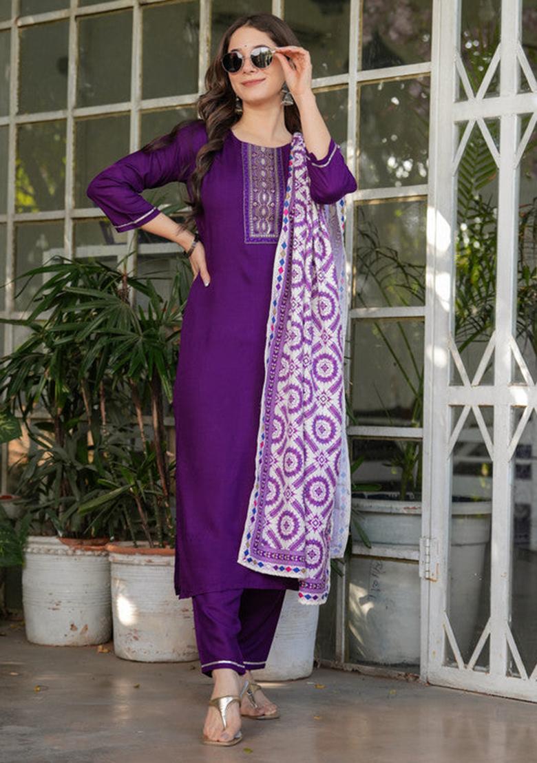 Maroon Embroidered Viscose Kurta Set