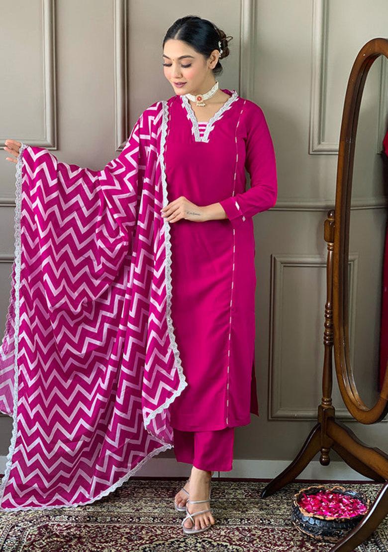Gajari Embroidered Viscose Kurta Set