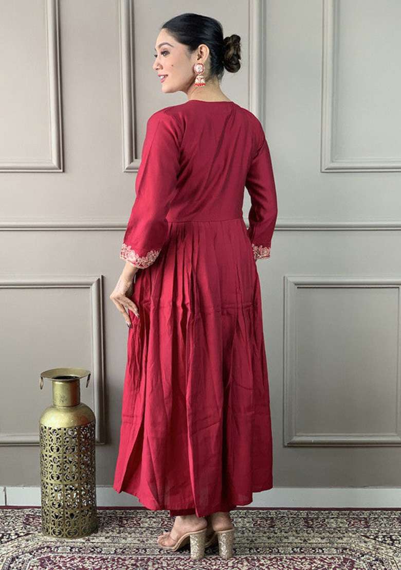 Red Embroidered Viscose Kurta Set - Indya