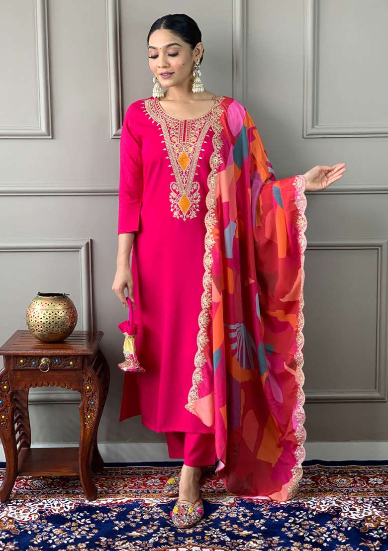 Red Embroidered Viscose Kurta Set - Indya