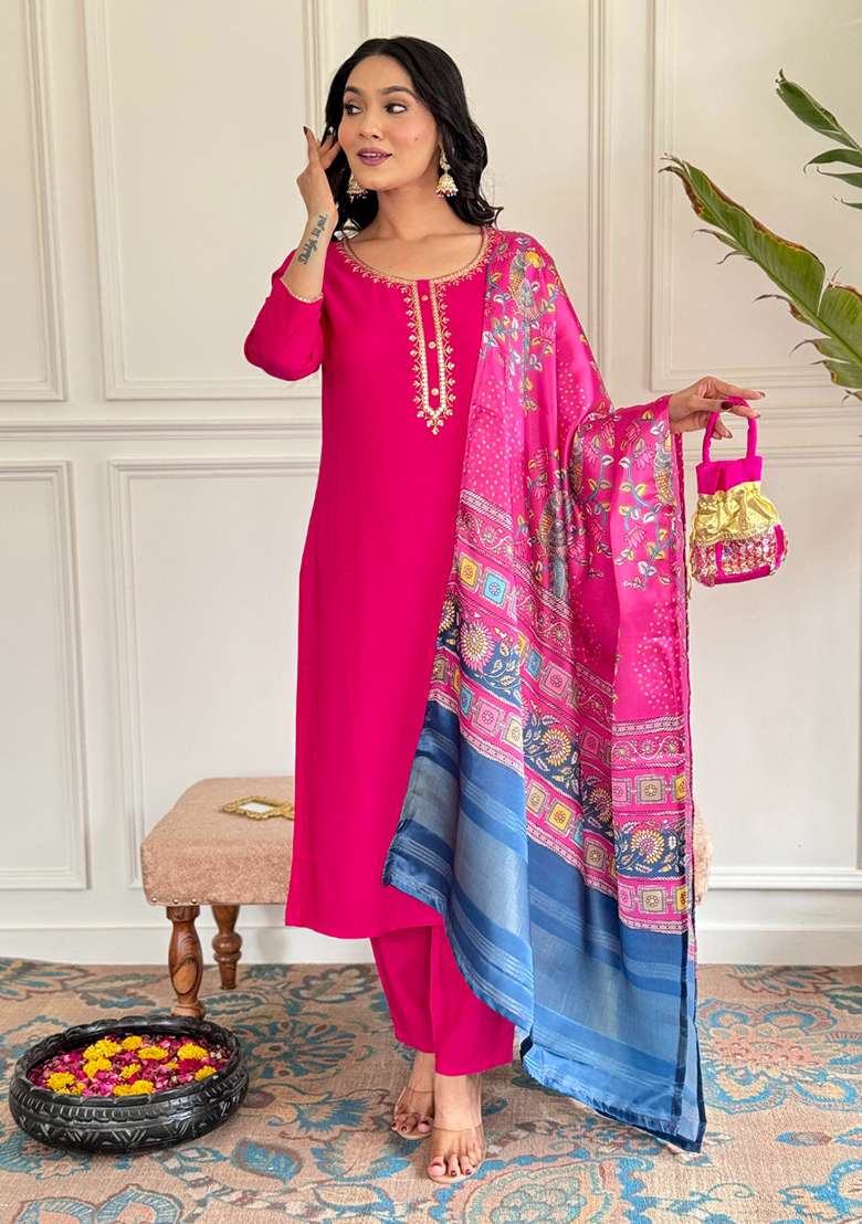 Red Embroidered Viscose Kurta Set - Indya