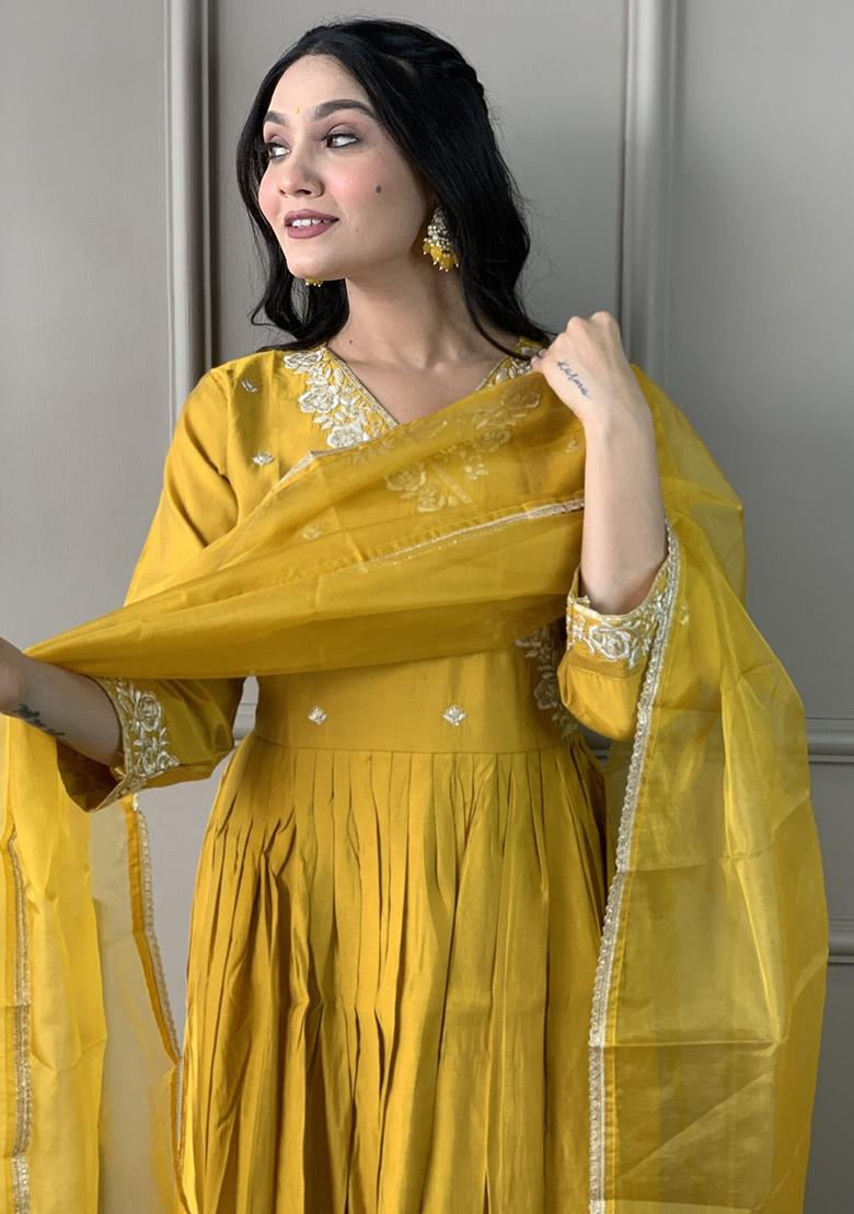 Purple Embroidered Chanderi Kurta Set