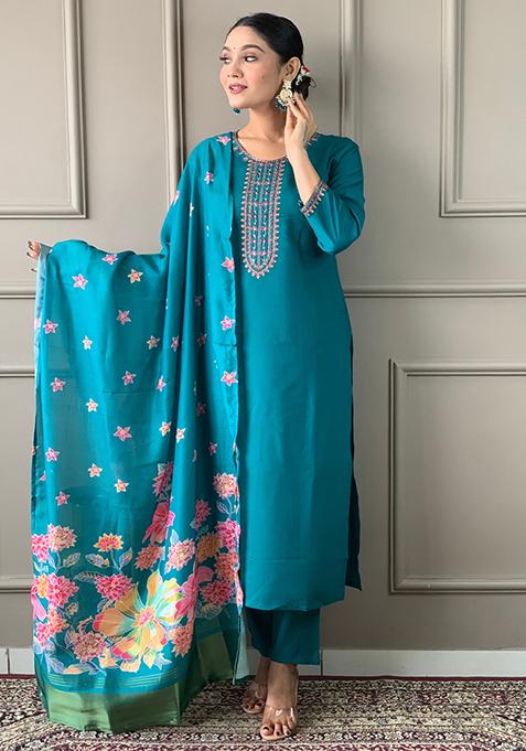 Green Embroidered Chanderi Kurta Set