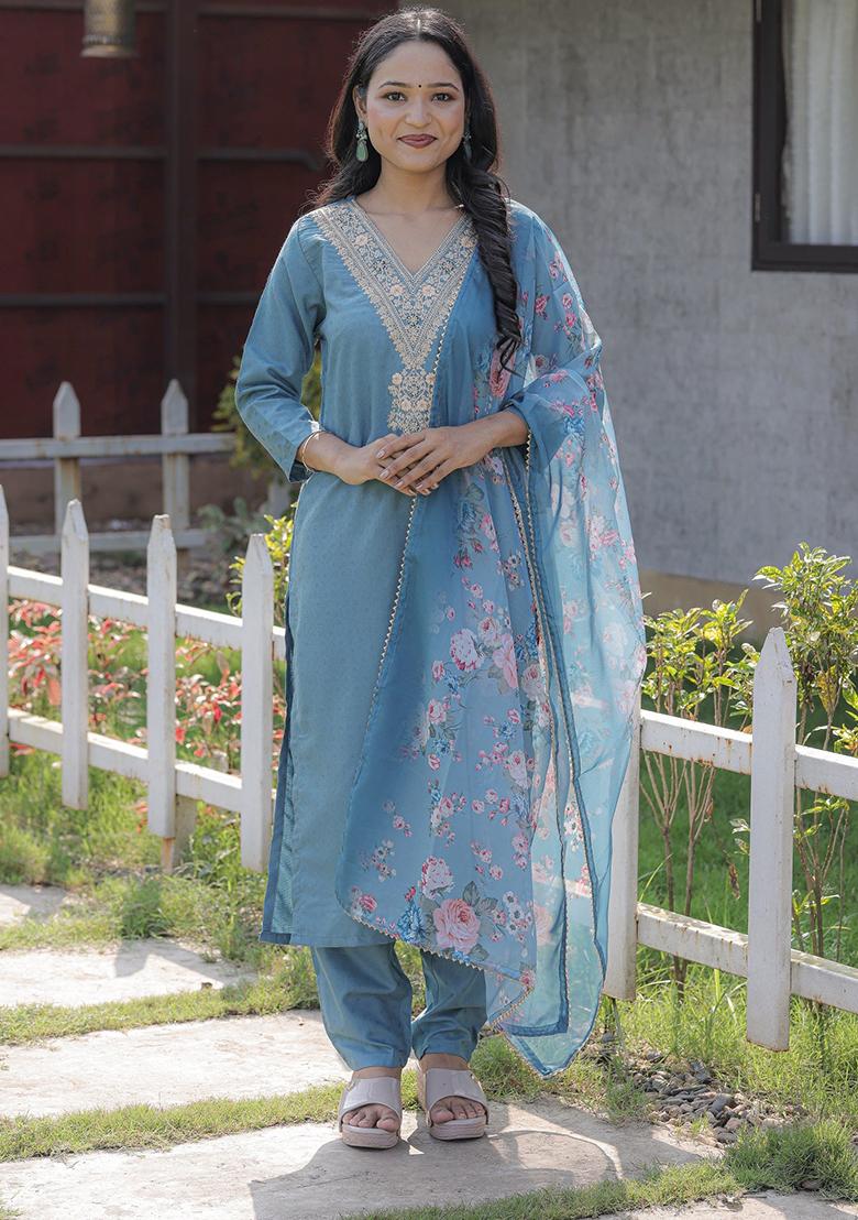 Blue Embroidered Viscose Kurta Set