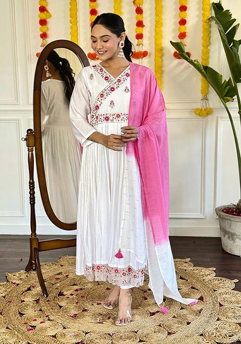 Off White Embroidered Chanderi Kurta Set