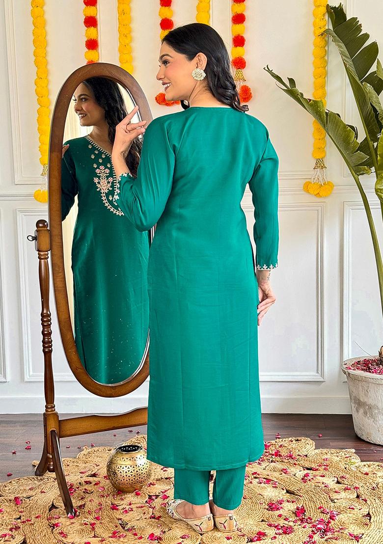 Dark Green Embroidered Chanderi Kurta Set