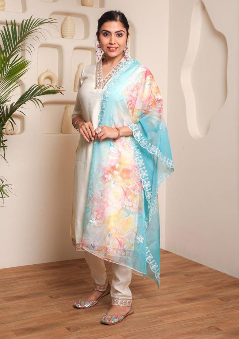Off White Embroidered Chanderi Kurta Set