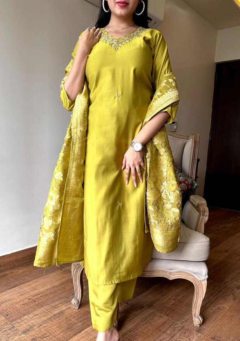 Lemon Green Embroidered Chanderi Kurta Set