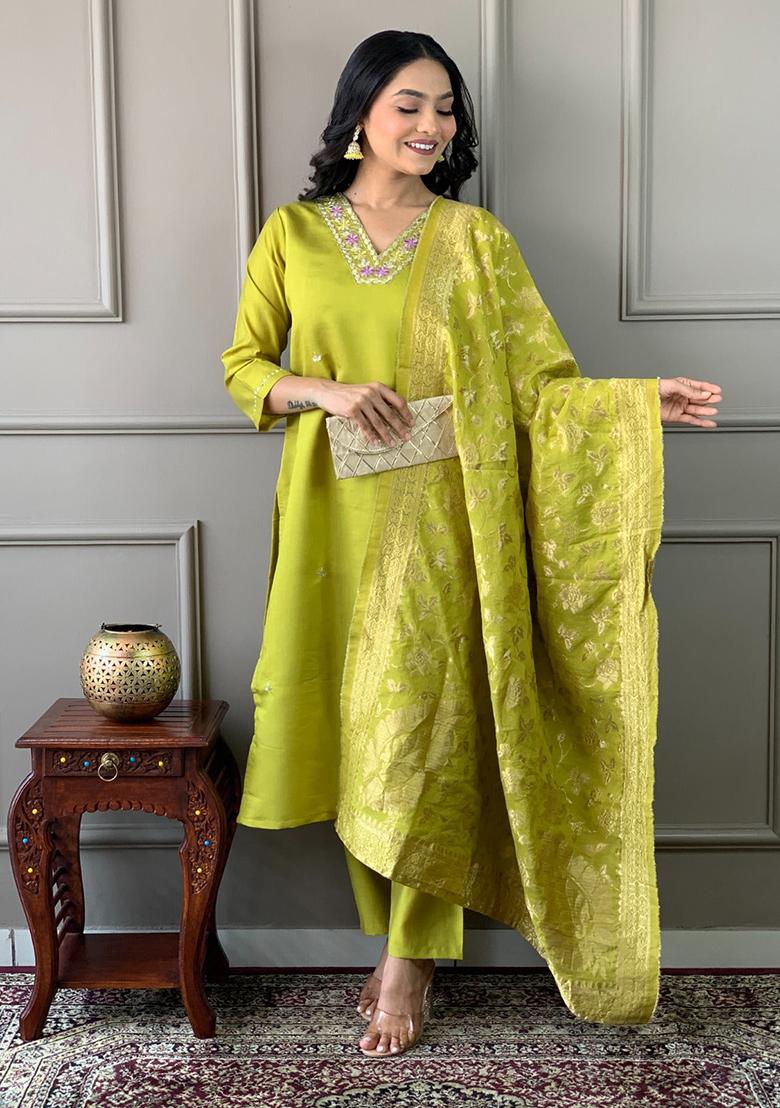 Parrot Green Embroidered Chanderi Kurta Set