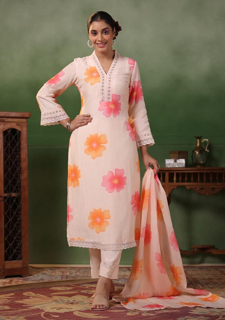 Off White Embroidered Crepe Kurta Set