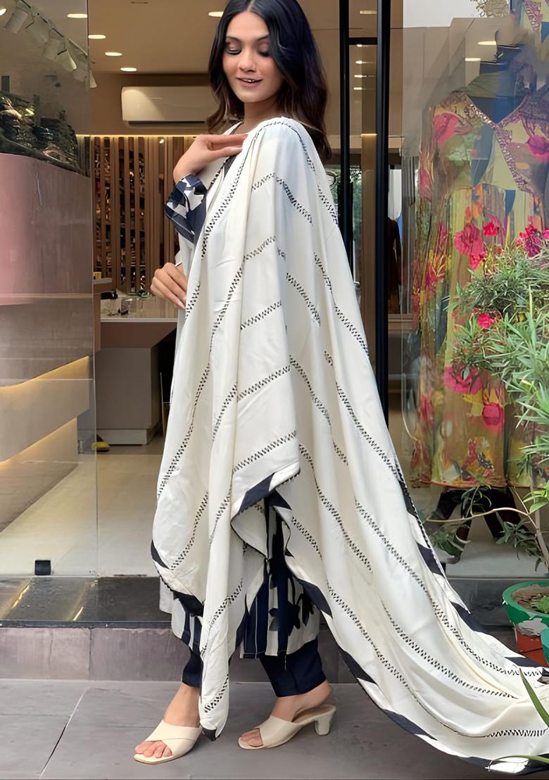 Off White Embroidered Muslin Kurta Set