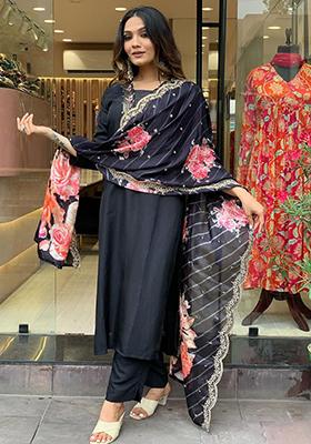 Black Embroidered Chanderi Kurta Set