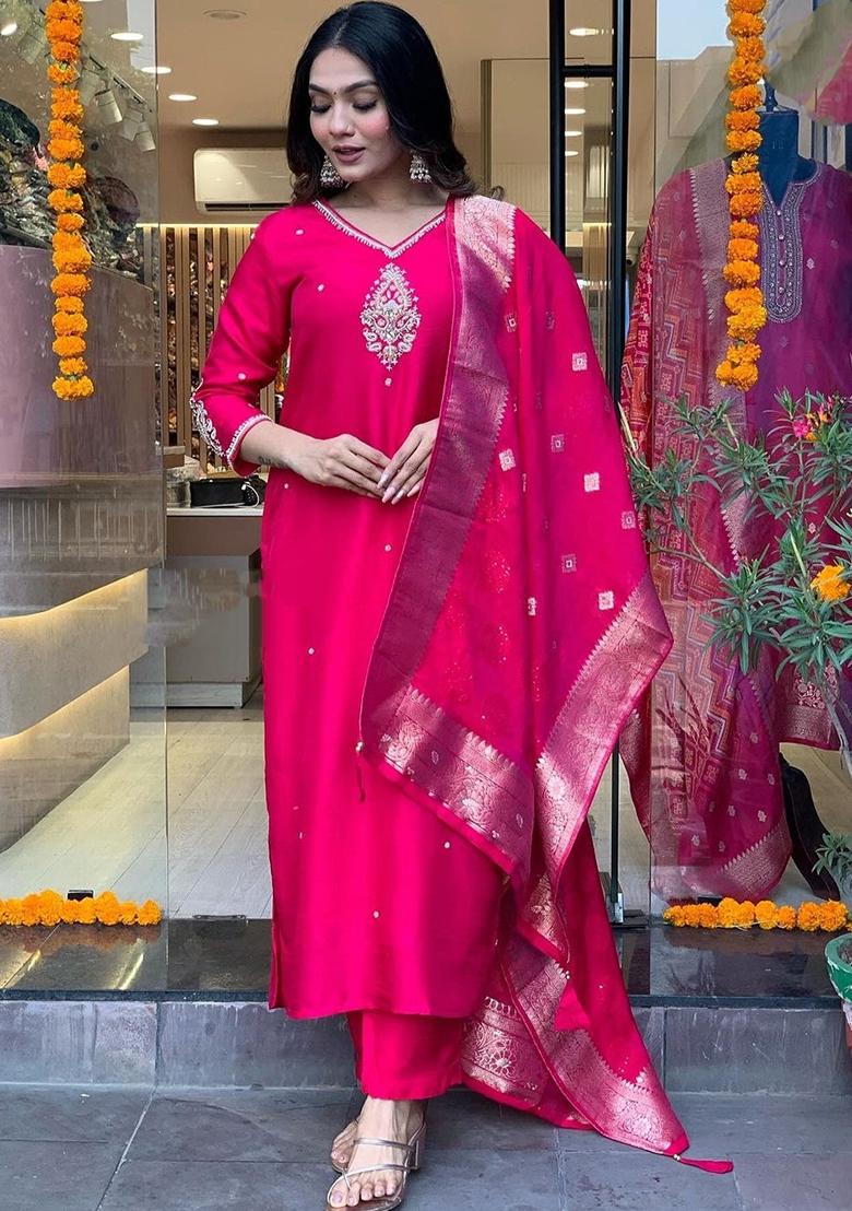 Red Embroidered Chanderi Kurta Set