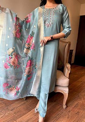 Green Embroidered Chanderi Kurta Set