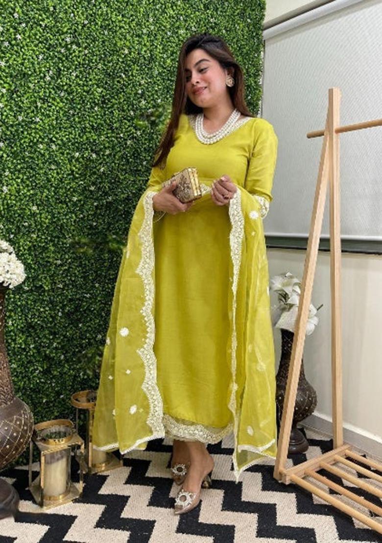 Lemon Green Embroidered Chanderi Kurta Set