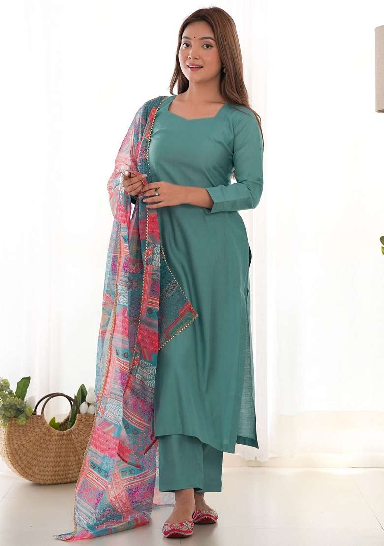 Green Embroidered Cotton Kurta Set - Indya