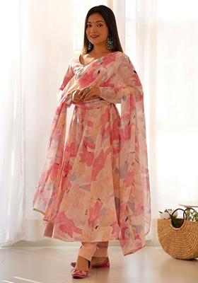 Peach Floral Print Georgette Kurta Set
