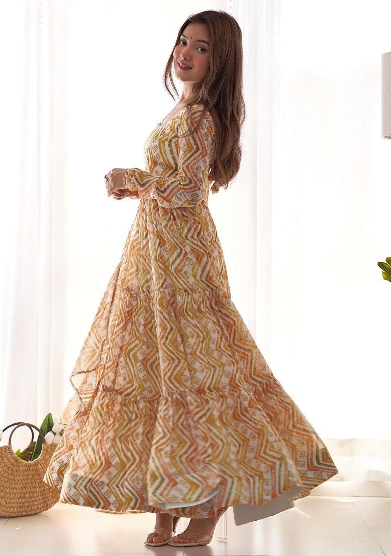 Off White Digital Print Georgette Kurta Set