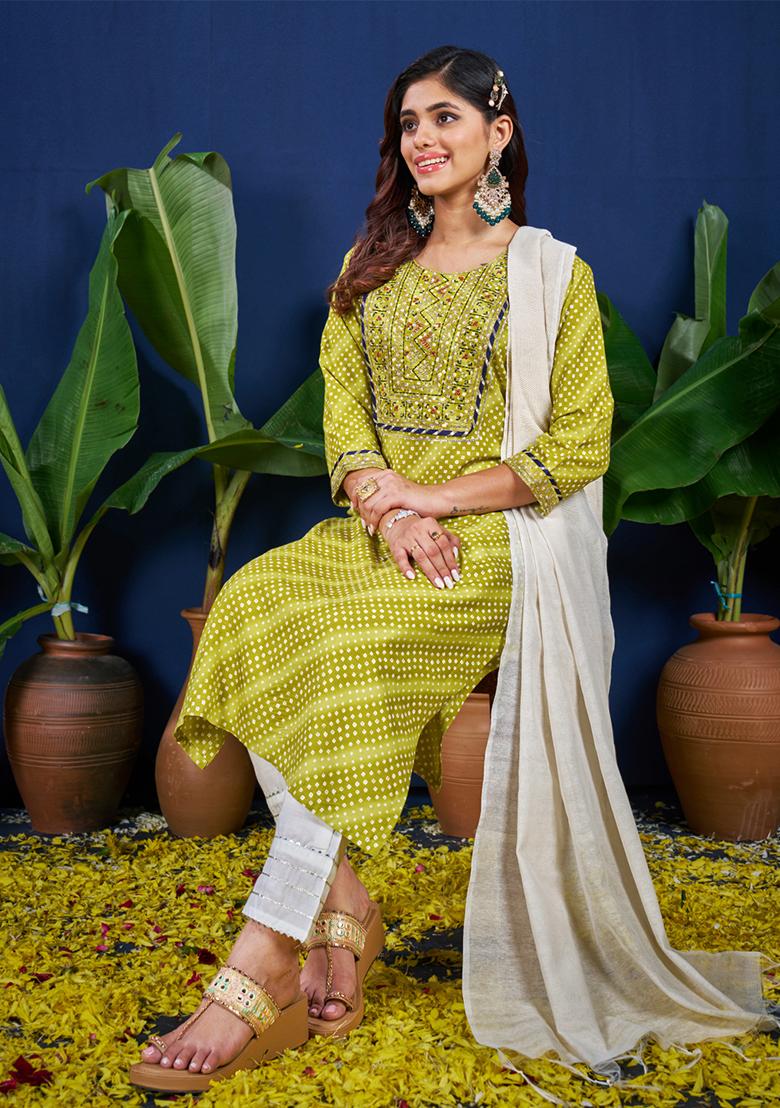 Green Embroidered Rayon Kurta Set