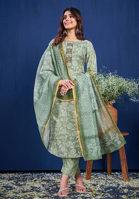 Green Embroidered Rayon Kurta Set