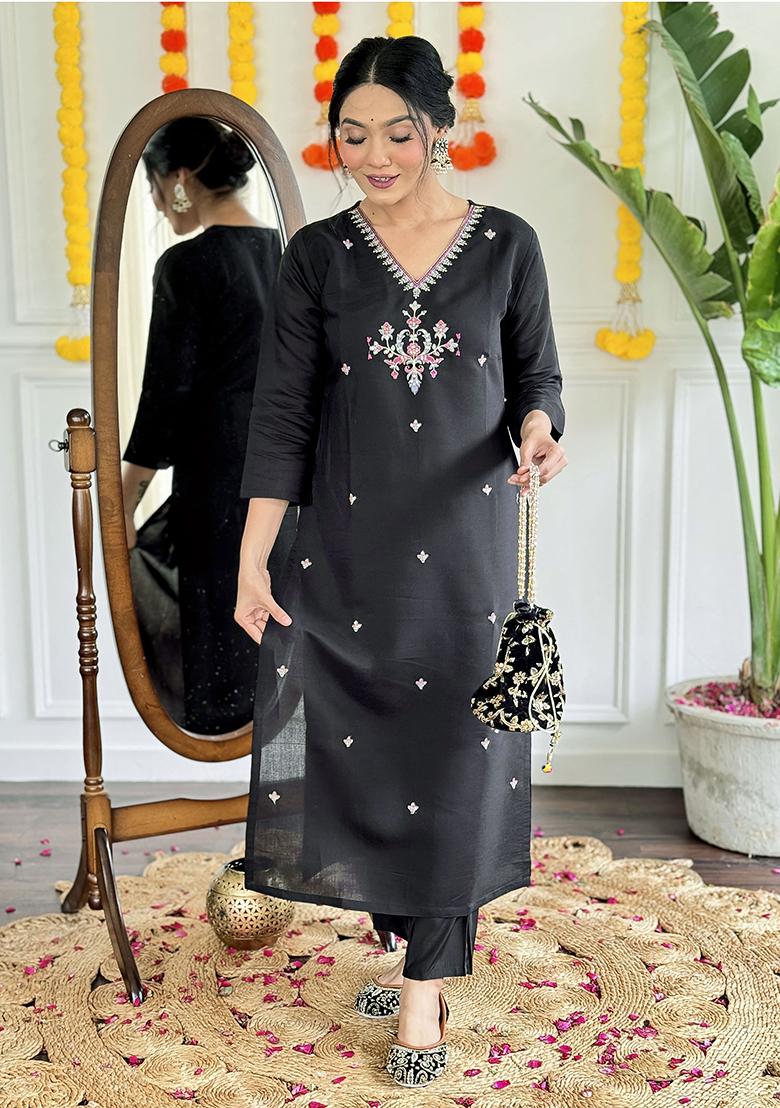 Black Embroidered Chanderi Kurta Set