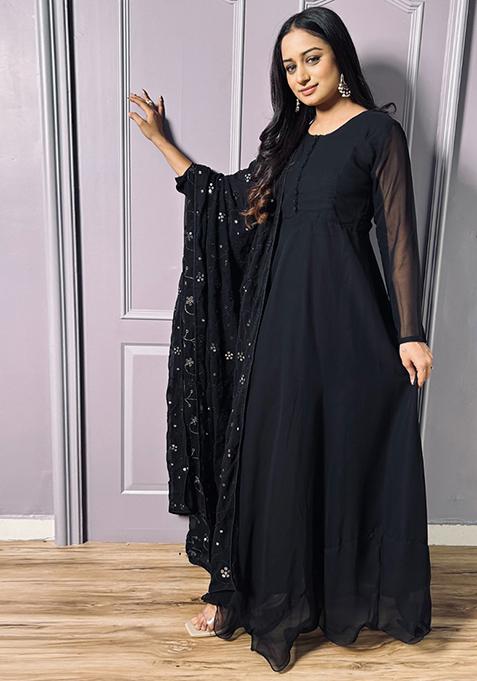 Black Embroidered Georgette Salwar Kameez