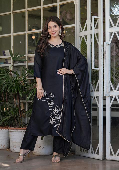 Black Embroidered Viscose Salwar Kameez