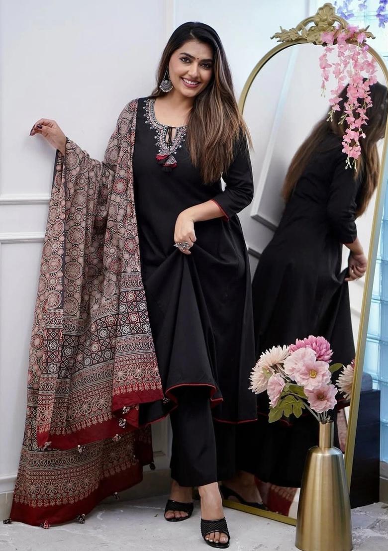 Black Embroidered Viscose  Salwar Kameez