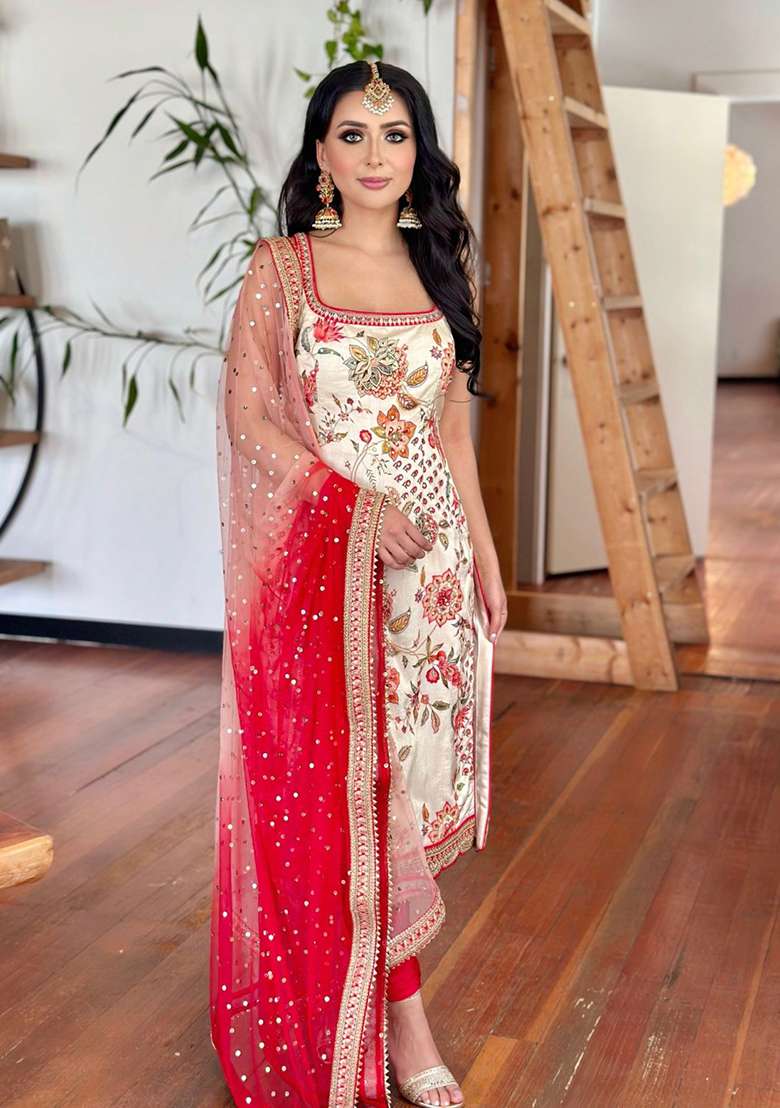 Cream Embroidered Georgette Pakistani Suit Set - Indya