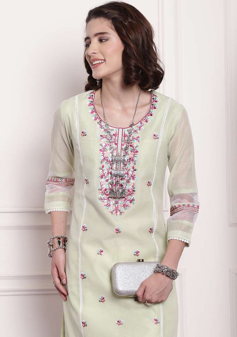 Green Embroidered Chanderi Kurta - Indya