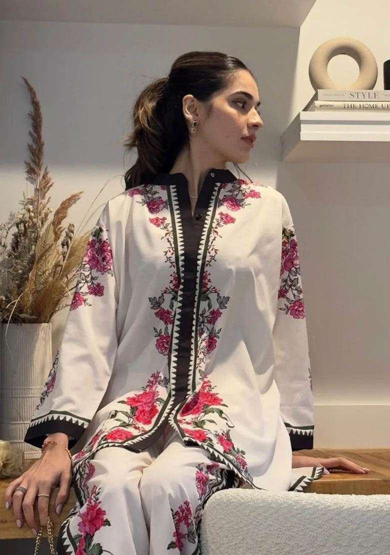 White Embroidered Rayon Pakistani Suit Set - Indya