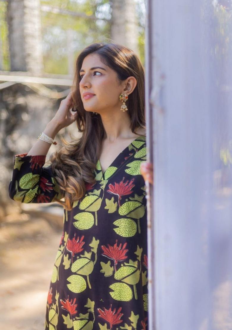 Black Printed Rayon Kurta Set - Indya