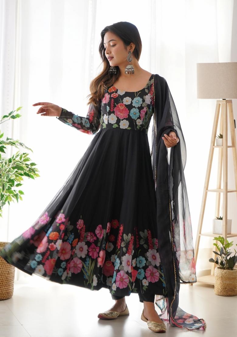 Black Zari Embroidered Georgette Salwar Kameez