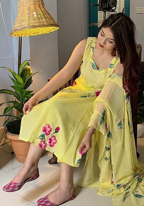 Yellow Embroidered Georgette Salwar Kameez