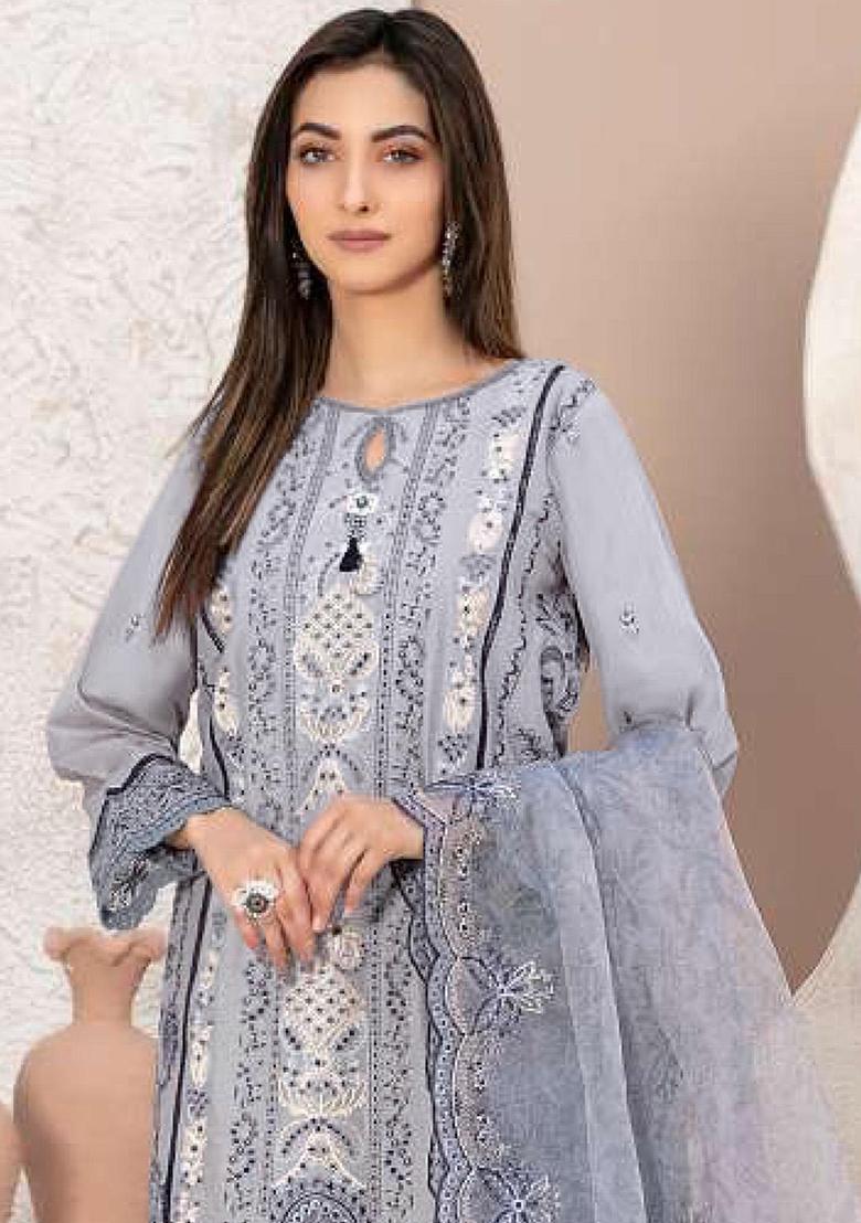 Grey Embroidered Georgette Pakistani Salwar Kameez