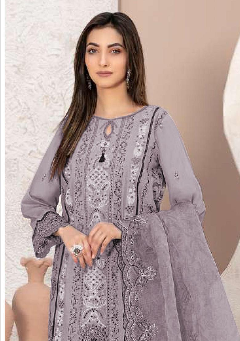 Cream Embroidered Georgette Pakistani Salwar Kameez