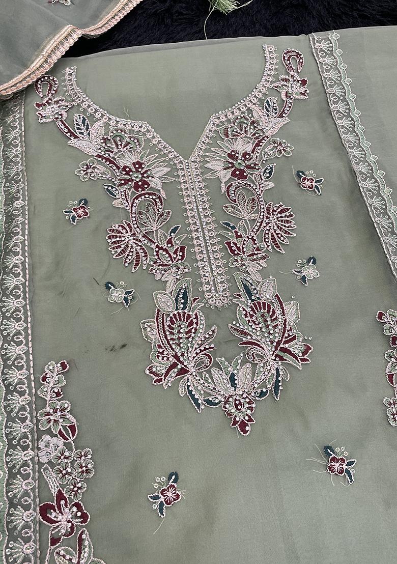 Green Embroidered Organza Pakistani Salwar Kameez