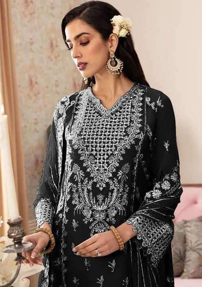 Black Embroidered Georgette Pakistani Salwar Kameez