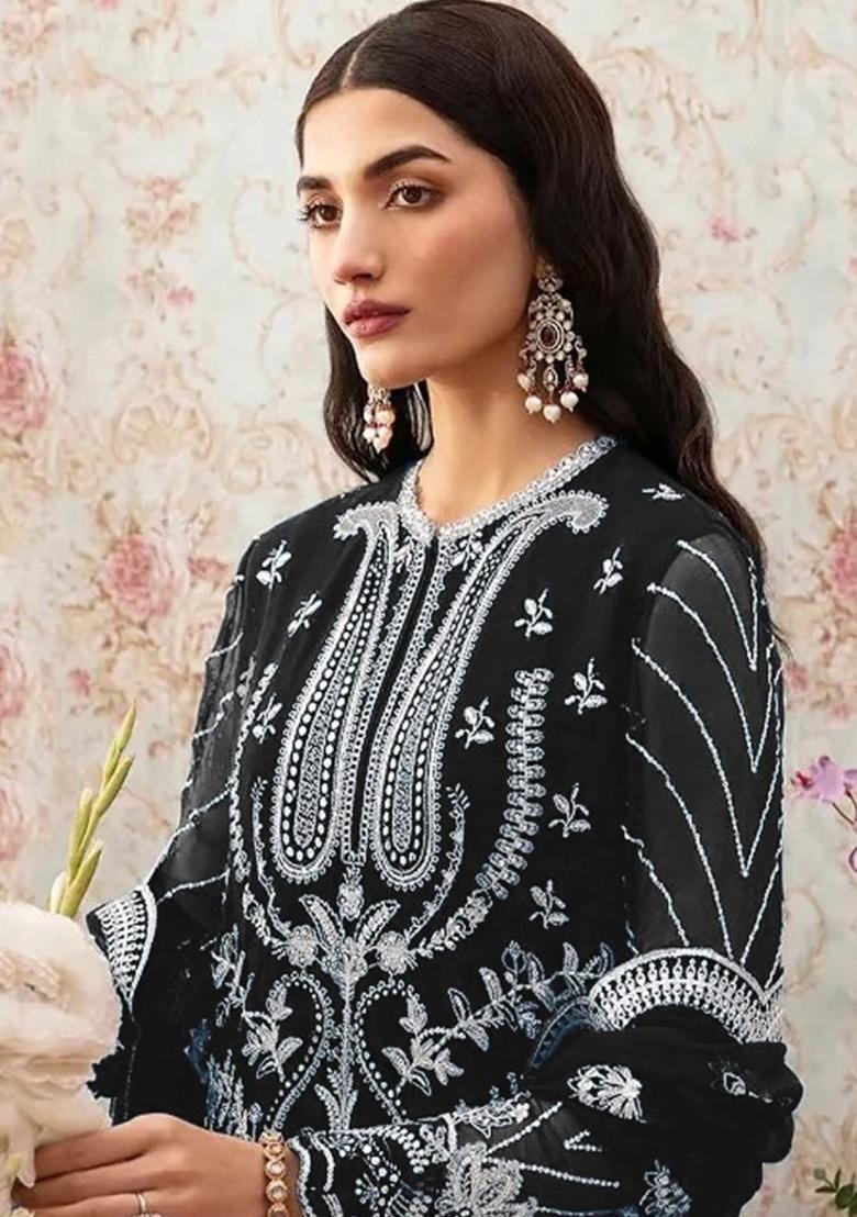 Black Embroidered Georgette Pakistani Salwar Kameez